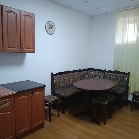 Apartments Domovik On Valenberga 3 ムカチェヴォ エクステリア 写真