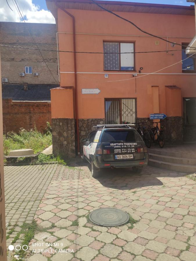 Apartments Domovik On Valenberga 3 ムカチェヴォ エクステリア 写真
